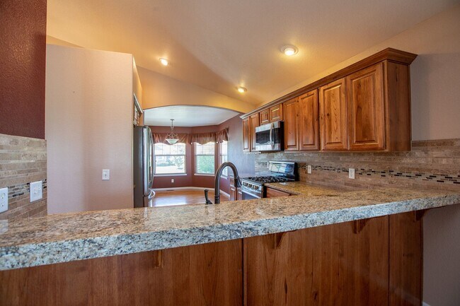 Building Photo - 5 Bedroom Home in Windsor Colorado