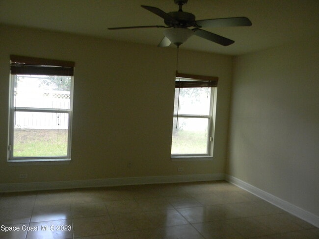 Building Photo - 1576 Alaqua Way