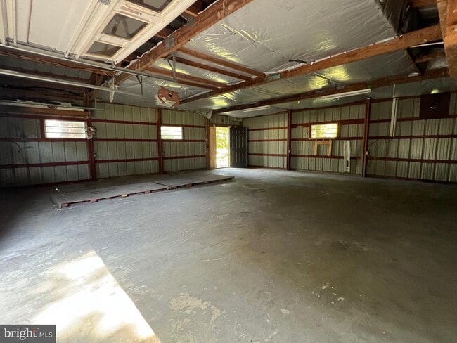 Building Photo - 9872 Red Hill Rd