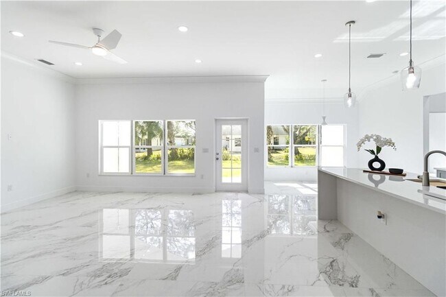 Building Photo - 23117 Hammond Ave