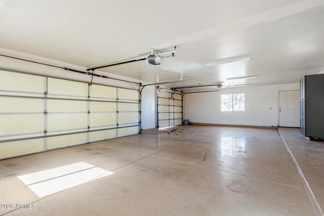 Building Photo - 8812 W Pinnacle Peak Rd