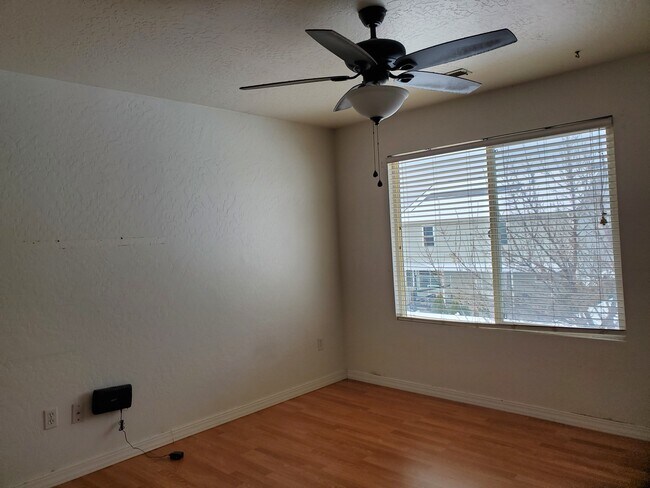 Building Photo - 1978 S 650 E