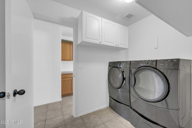 Building Photo - 8713 N 109th Ave