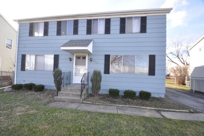 Building Photo - 512 Cayuga Rd
