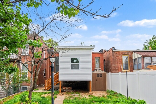 Building Photo - 4416 S Grand Blvd