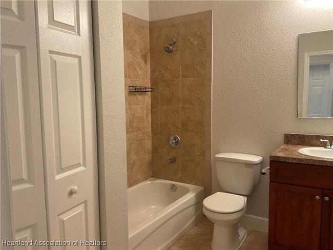 Building Photo - 3714 Peugeot St