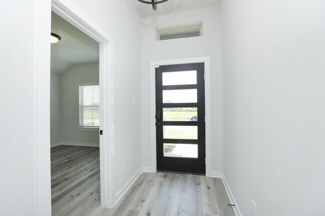 Building Photo - 1023 Santee Ct