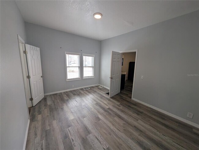 Building Photo - 103 S Westland Ave