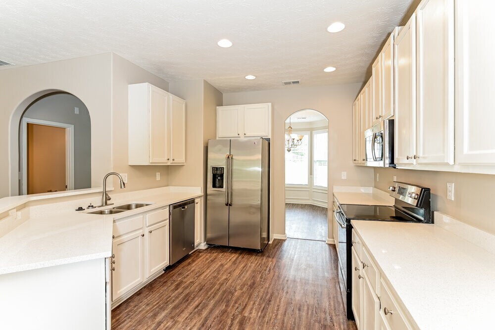 Building Photo - 215 Greenland Dr