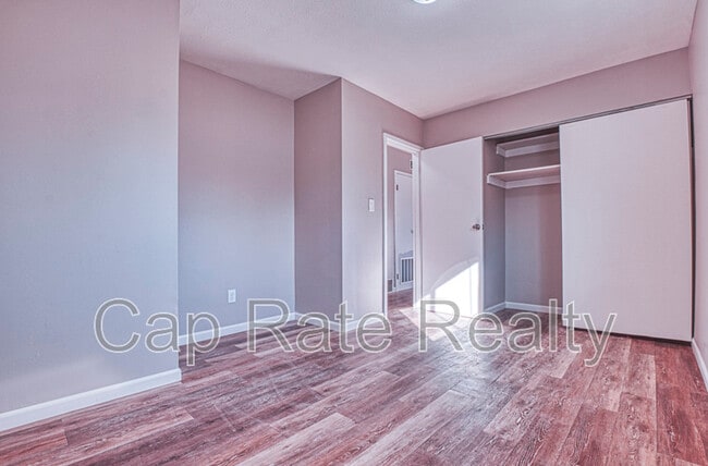 Building Photo - 2735 Joyce Ave