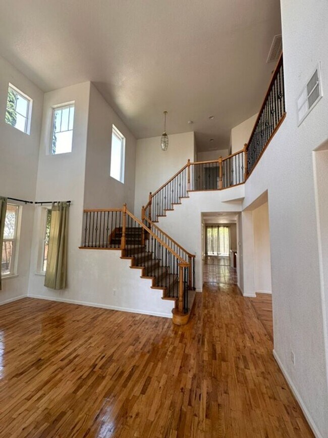 Building Photo - Dream Rental in Natomas