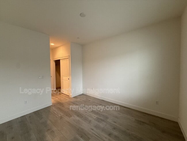 Building Photo - 8441 Ponta Delgada Dr