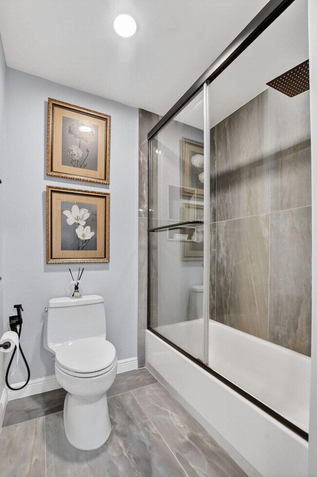 Building Photo - 21650 Juego Cir