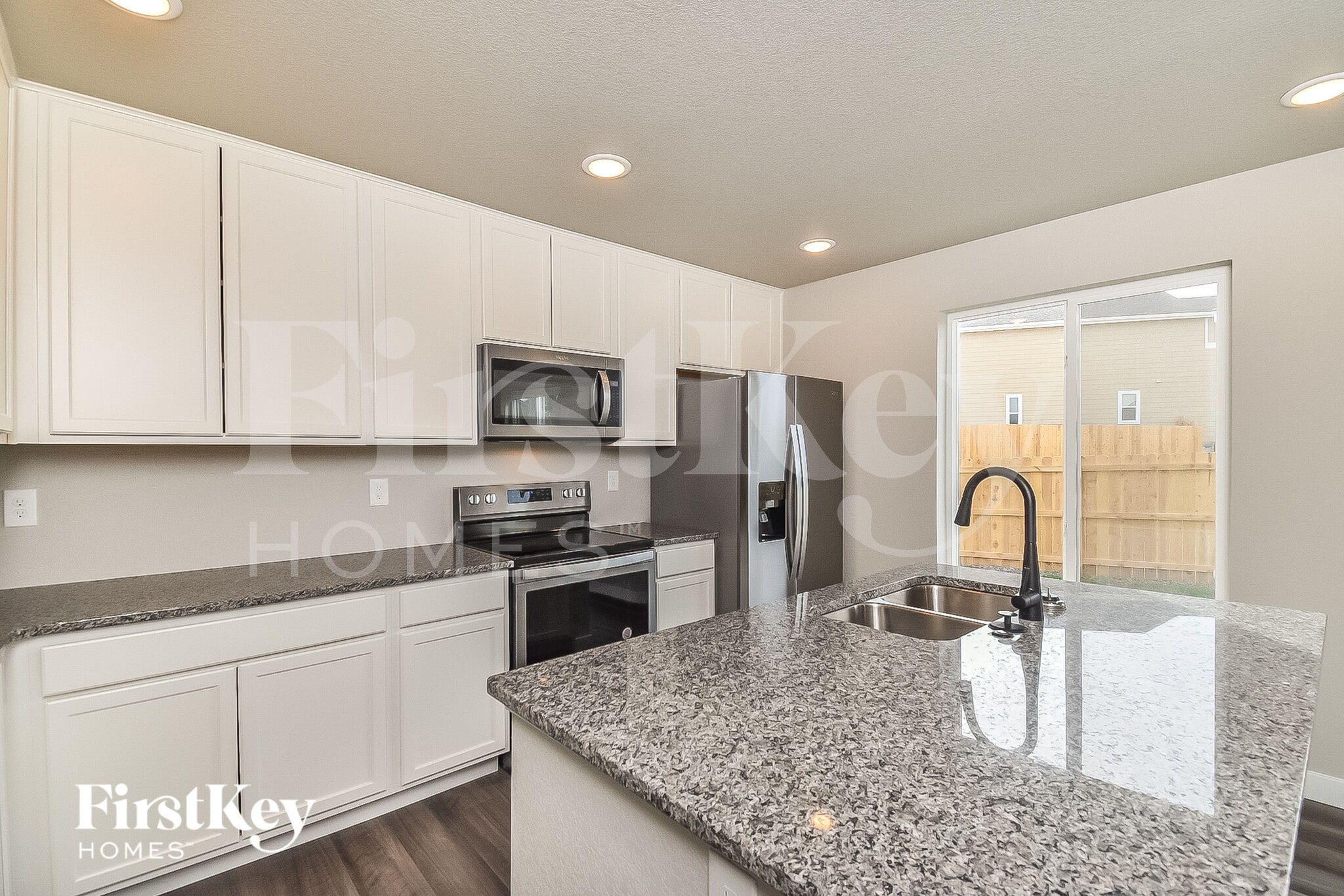 Building Photo - 10189 Luneth Dr