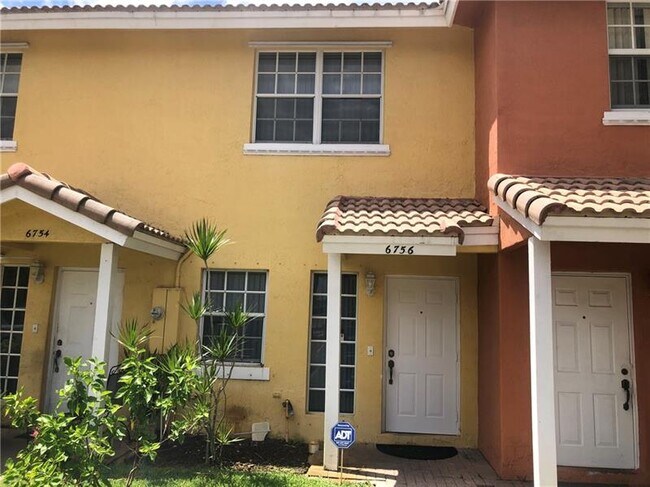 Primary Photo - 6756 Sienna Club Dr