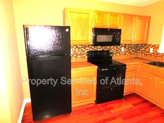 Building Photo - 1795 Devon Dr