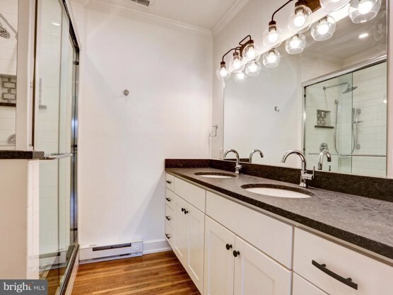 Master Bath - 255 New Holland Ave