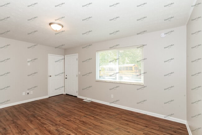 Building Photo - 1934 Windmill Way