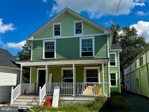 Building Photo - 15 N Main St