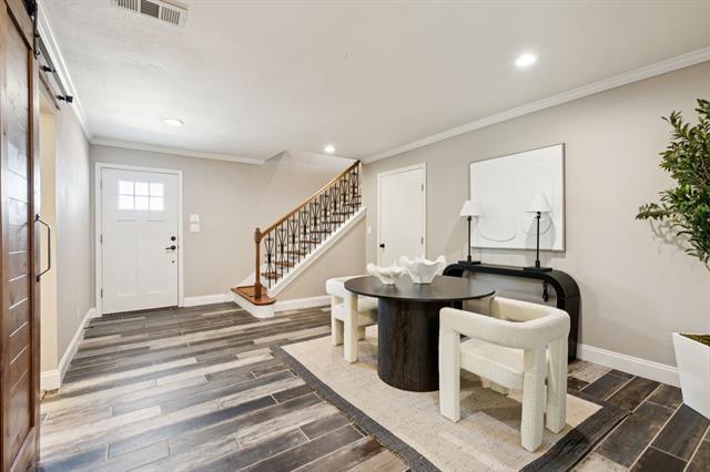 Building Photo - 1006 Spanish Trail