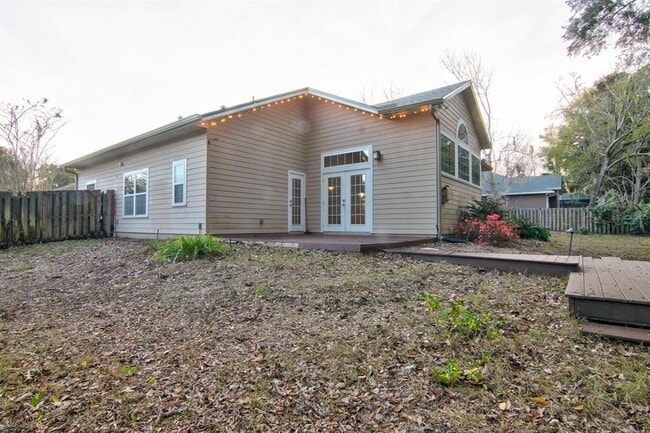 Building Photo - 8362 SW 11th Rd