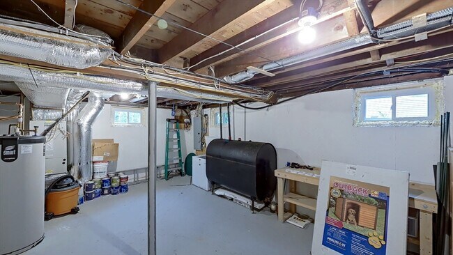 Building Photo - 78 Nahanton Ave