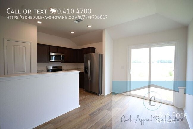 Building Photo - 5806 Pope-