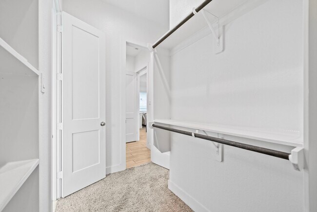 Building Photo - 10718 Blossom River Dr