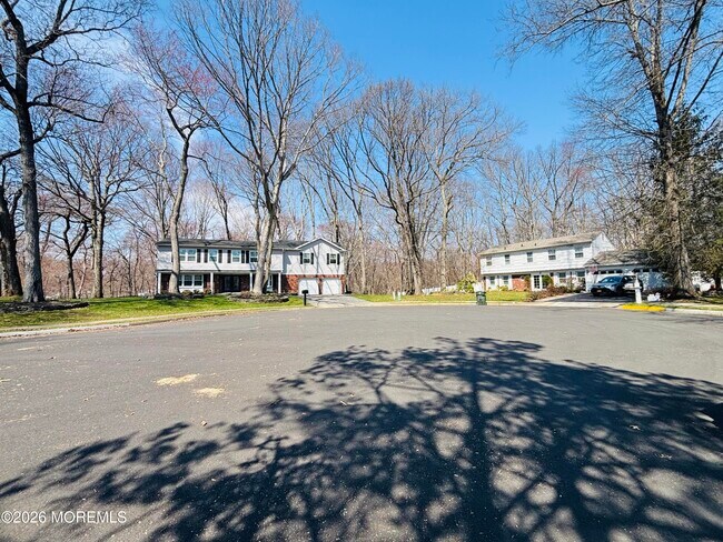 Building Photo - 32 Whitney Dr