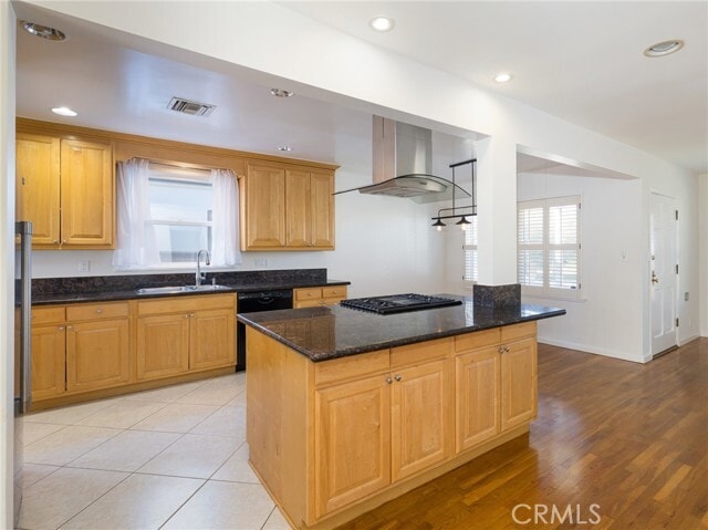 Building Photo - 7024 Alverstone Ave