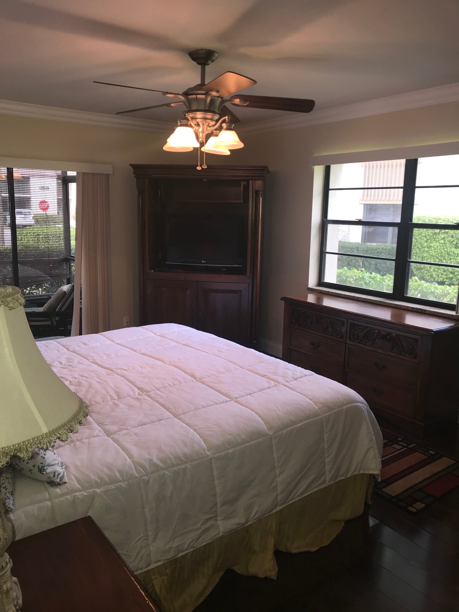 master bedroom - 135 Deer Creek Blvd