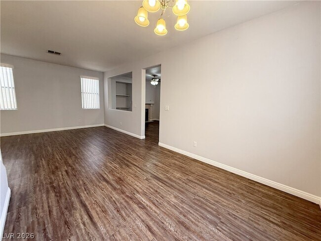 Building Photo - 2185 Polynesia Cir