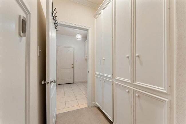 Building Photo - 6075 Longmire Trail