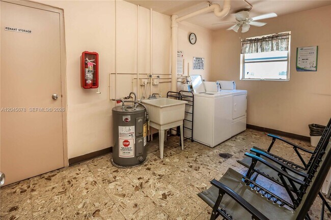 Building Photo - 505 E Dania Beach Blvd