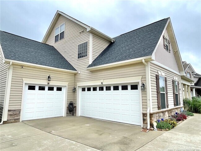 Building Photo - 82 Revolutionary Rd