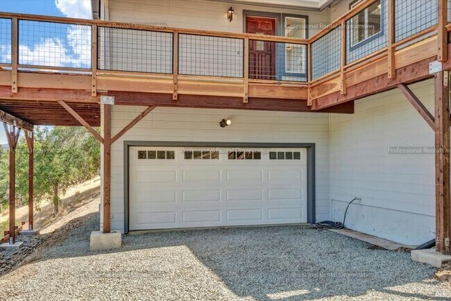 Building Photo - Beautifully updated-Stunning Views in Pope Valley "First Month Rent Free"