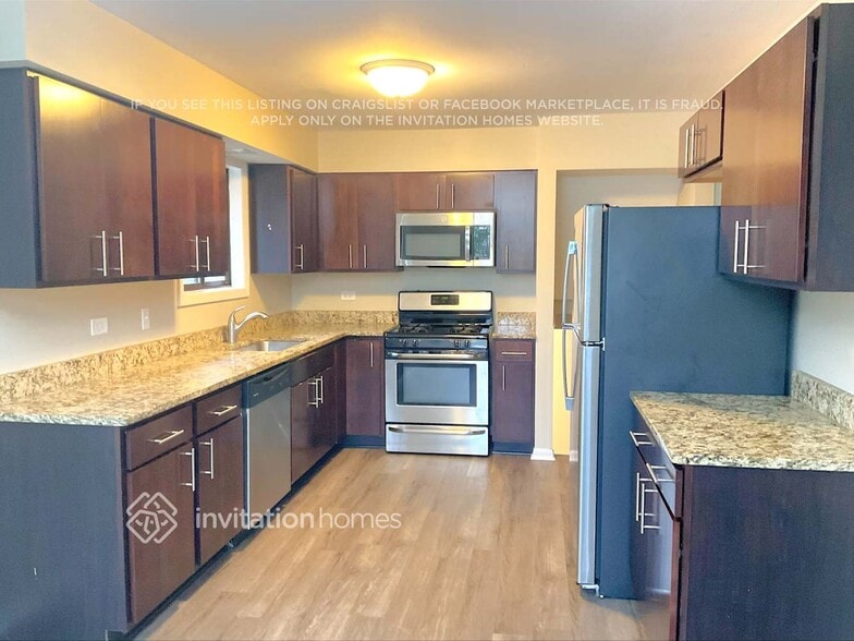 Building Photo - 17342 Odell Ave