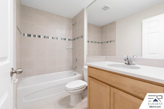 Building Photo - FULLY FENCED, LIKE- NEW 3/2/1 TOWNHOUSE ON A CUL DE SAC IN BEAUTIFUL SEMINOLE WOODS