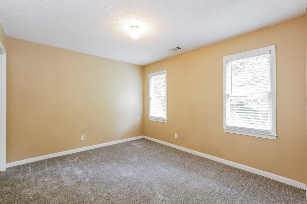 Building Photo - 815 Tynsdale Dr