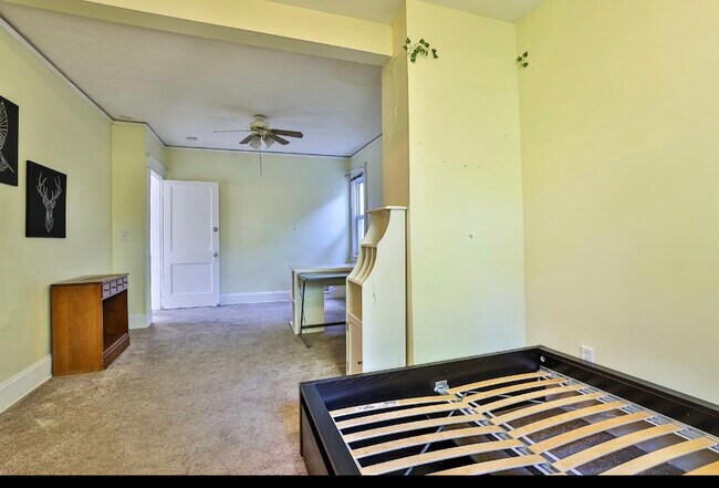 Building Photo - 2355 Chickasaw St