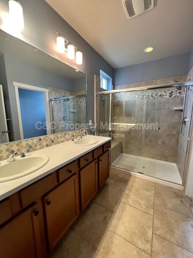 Building Photo - 17031 Morgan St