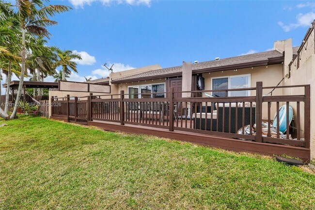 Building Photo - 12340 SW 115th Terrace