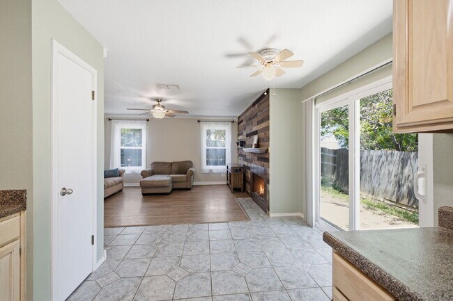 Building Photo - Updated home on a corner lot in a gated community!