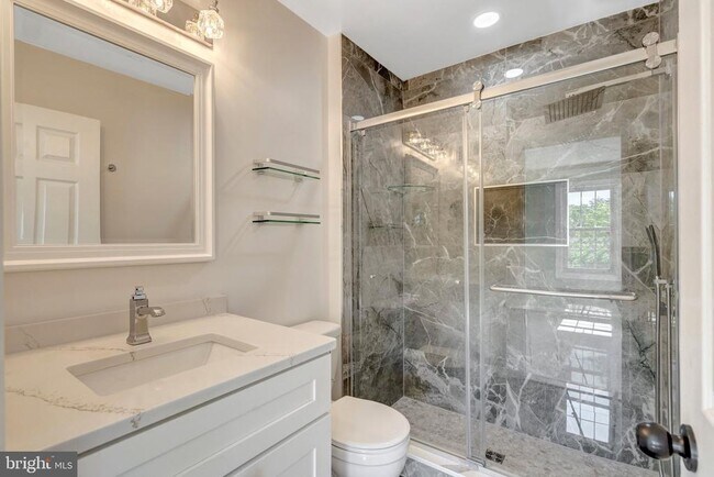 Building Photo - 8478 Battle Ct