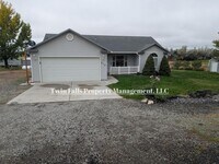 Building Photo - 213 Settlers Way W