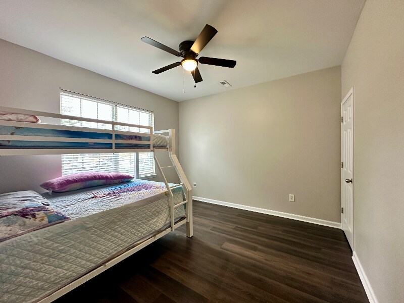 Building Photo - 335 Flyway Rd