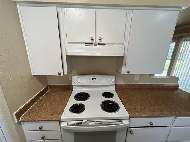 Building Photo - 422 Bella St