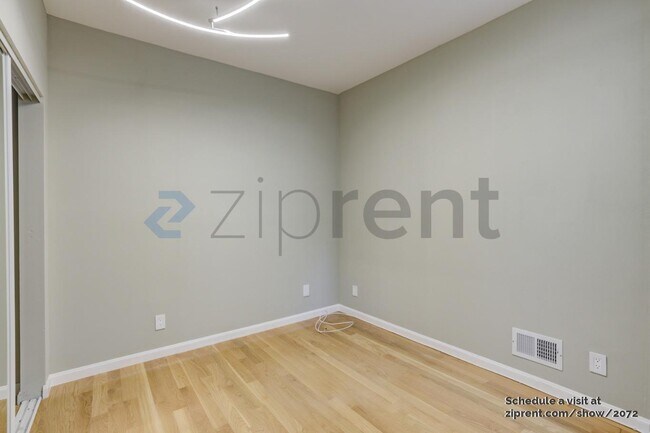 Building Photo - 786 42nd Ave