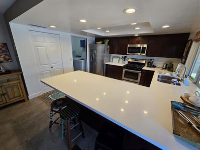 Building Photo - Beautiful EAST SIDE 4bd/2ba home with Huge Backyard!!!