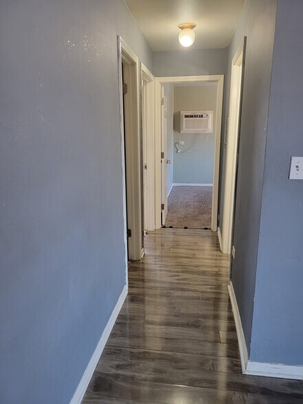 Building Photo - 258 E Bailey Rd